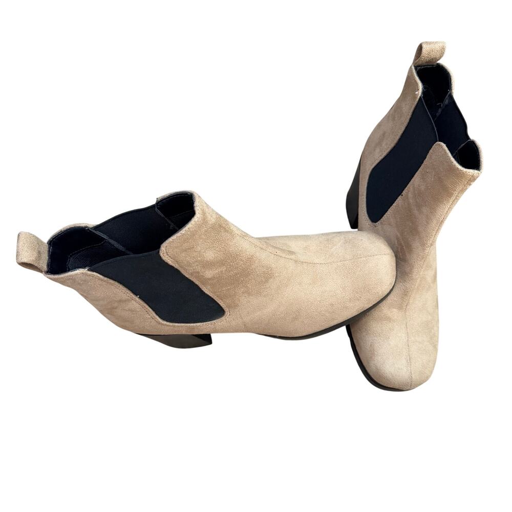 Soda Tan and Black Ankle Boots Block Heel Size 9